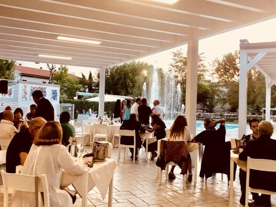 Hotel Santacroce Meeting Sulmona Eksteriør billede