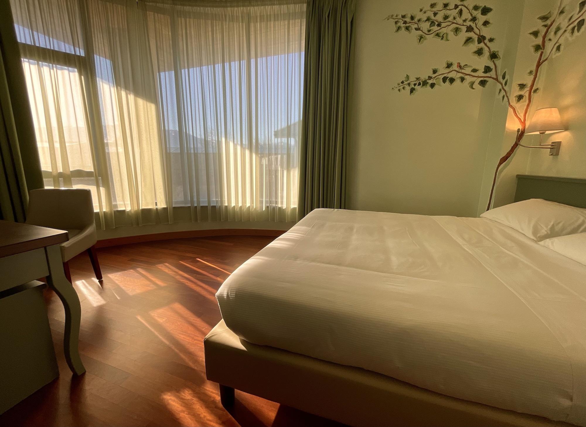 Hotel Santacroce Meeting Sulmona Eksteriør billede