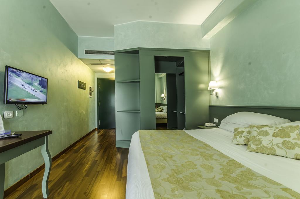 Hotel Santacroce Meeting Sulmona Eksteriør billede
