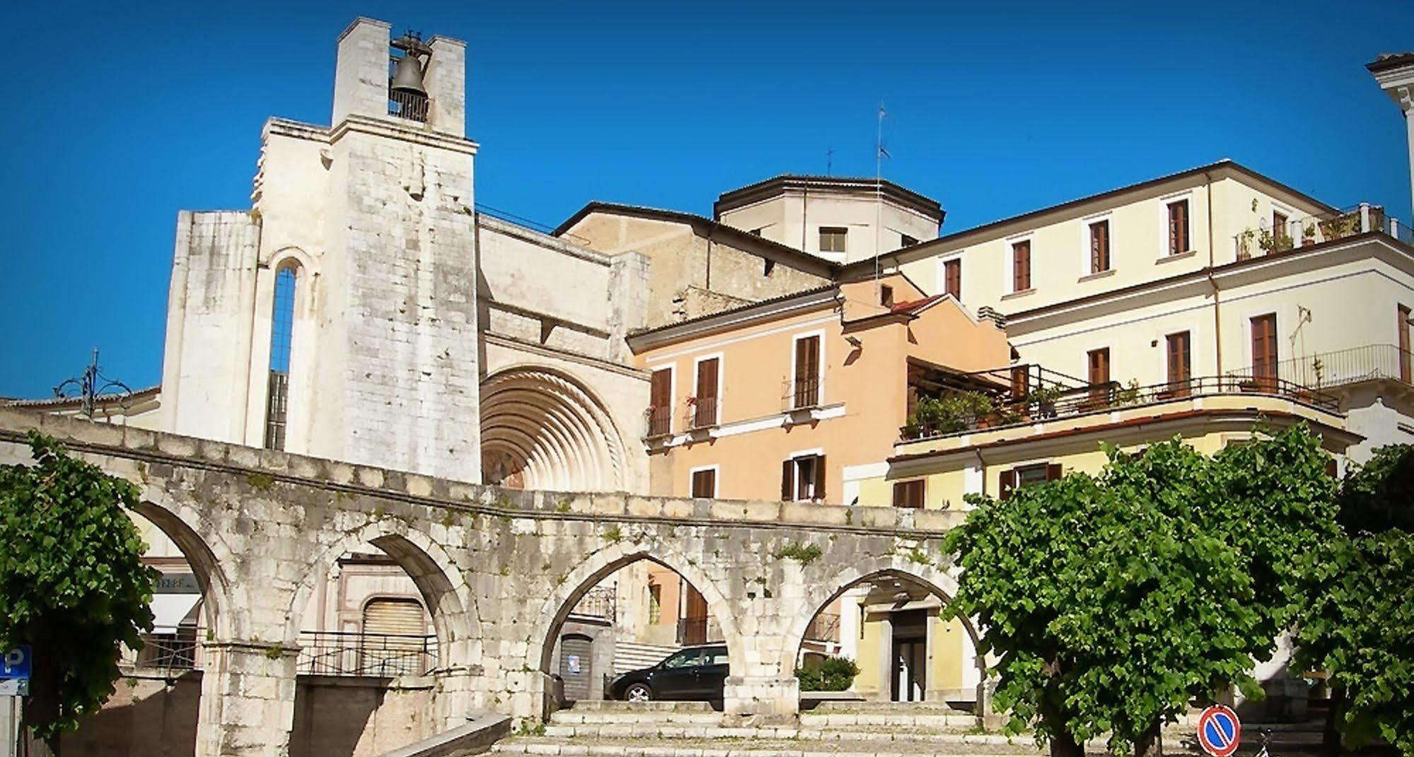 Hotel Santacroce Meeting Sulmona Eksteriør billede